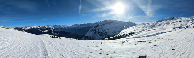 was für ein Panorama beim Abstieg. Schönes Breitbildfoto