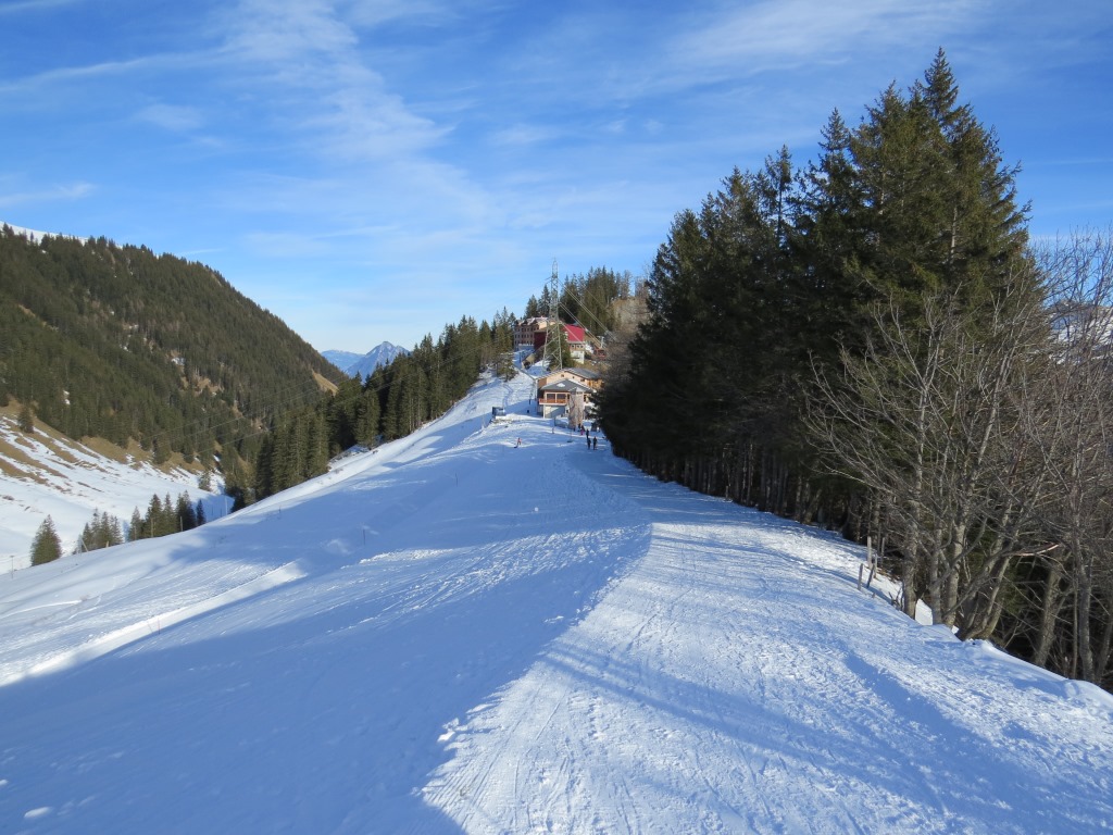 ...erreichen wir schlussendlich wieder Turren 1520 m.ü.M.
