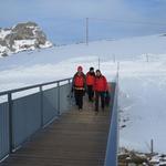 wir folgen dem Winterwanderweg zum Dörfli, und laufen am Panoramalift vorbei