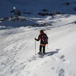 Melchsee‑Frutt liegt bereits im Schatten. Es zeigt uns wie zeitiges Starten bei dieser Tour entscheidend ist