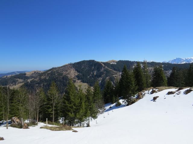 auf der gegenüberliegenden Talseite des Grossen Runs sehen wir die Gipfel, die wir bereits hinter uns gelassen haben