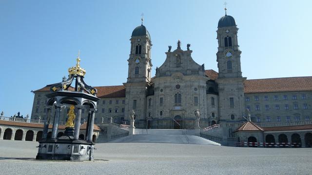 zum Abschluss besuchen wir noch das Kloster Einsiedeln