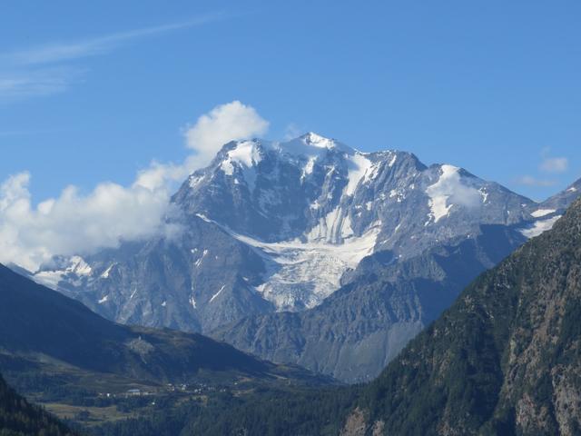 ...das imposante Fletschhorn von dessen Nordhang der Rossbodengletscher zu Tale zieht