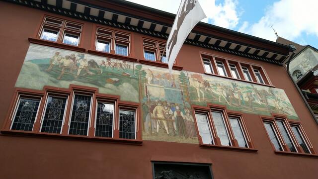 in Appenzell angekommen, bestaunen wir die reich verzierten Bürgerhäuser