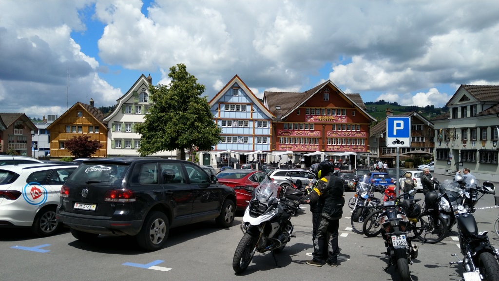 auf dem Landsgemeindeplatz von Appenzell