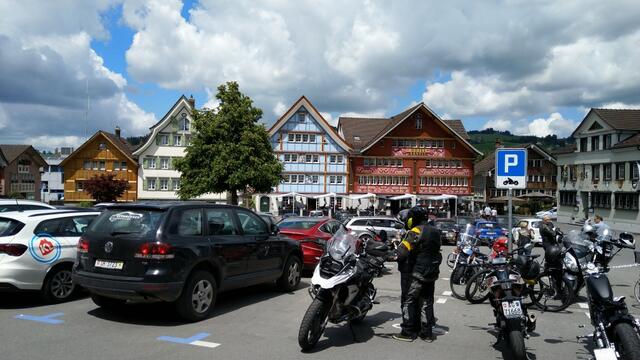 auf dem Landsgemeindeplatz von Appenzell