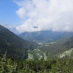 vom Turm des Schlosses geniessen wir eine traumhafte Aussicht auf das Val Bregaglia