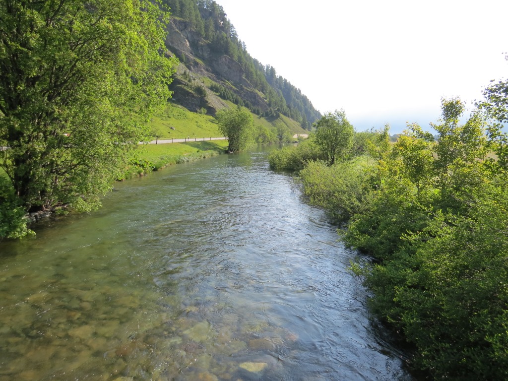 ...überqueren wir den Inn und die Hauptstrasse
