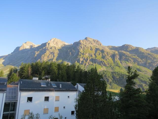 wir blicken aus dem Hotelfenster und sind vom Wetter begeistert