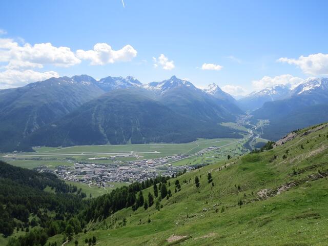 Blick in die Ebene nach Samedan und ins Val Bernina. Segantini liebte diese Gegend