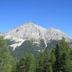 man könnte meinen man sei in den Dolomiten. Blick auf den Piz Mezzaun