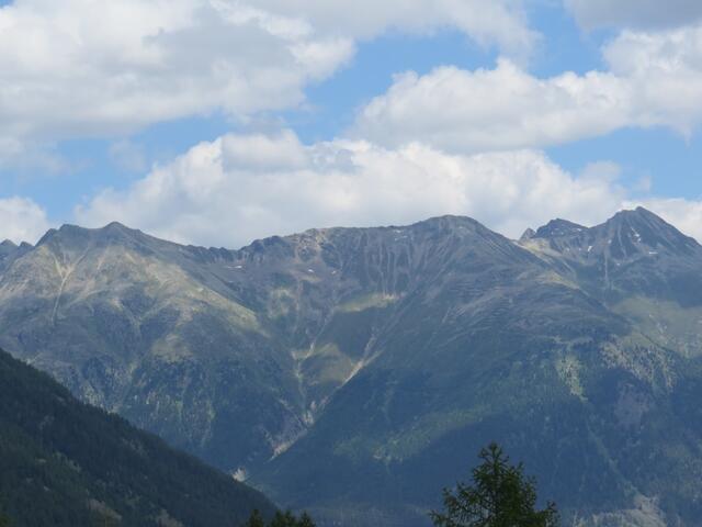 hinter dem Munt Baselgia liegt die Seenplatte von Macun. War das eine schöne Wanderung!