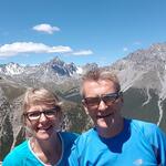 Erinnerungsfoto, entstanden auf dem Mot Tavrü, wo die Aussicht einfach grandios ist