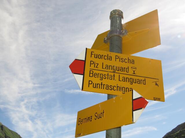 der links abzweigende Weg der zum Piz Languard (den wir auch schon besucht haben) führt, lassen wir unbeachtet...