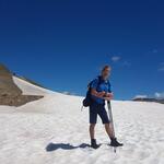 das Gelände legt sich flach vor uns, und kein Bach rauscht unter unseren Füssen vorbei...