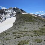 bei der Fuorcla biegen wir rechts ab und wandern auf Wegspuren ostwärts über den Westrücken