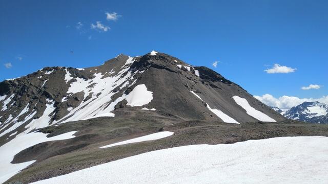 wir blicken zum Piz la Stretta oder, auf Italienisch Monte Breva