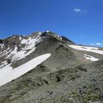 Blick zurück zur Kuppe. Dahinter Monte Breva und der Piz La Stretta