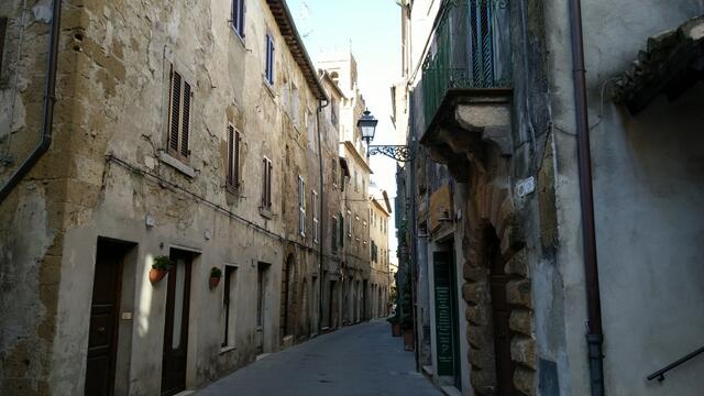 die Gassen in Pitigliano sind sehr schmal