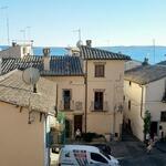 wir verlassen die Burg und laufen wieder ins Dorf hinunter