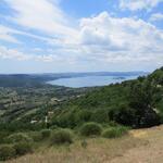 wir blicken Richtung Lago di Bolsena mit der Insel Bisentina