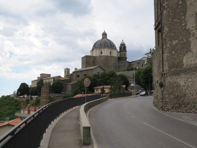 Blick auf die grosse Basilica di Santa Margherita