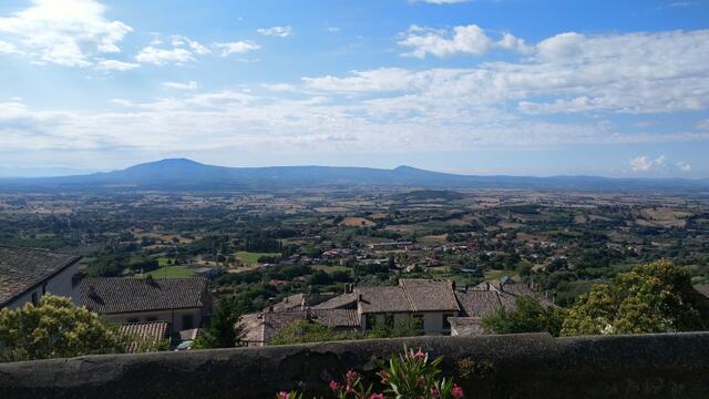 Blick Richtung Viterbo und Rom