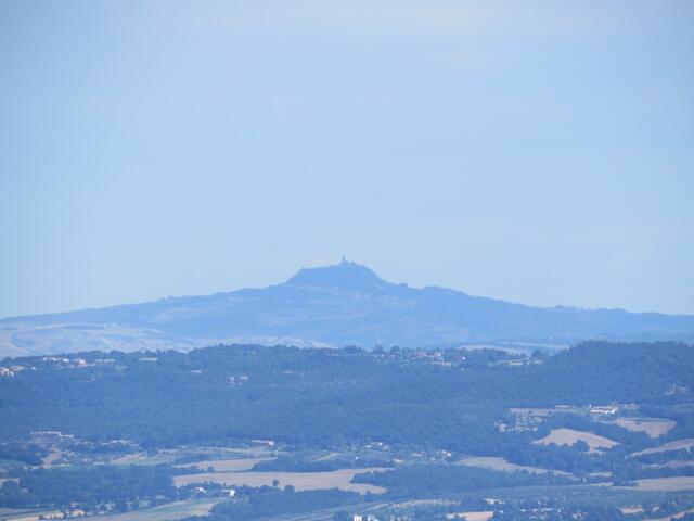 Radicofani hergezoomt. Unglaublich Radicofani liegt 5 Etappen hinter uns