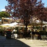 das schön gelegene Restaurant Il Labirinto auf der Piazza del Gesù lädt einem zu einer Mittagspause ein