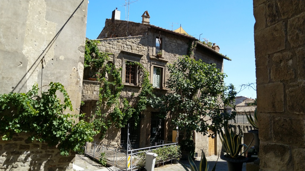 die historische Altstadt von Viterbo...