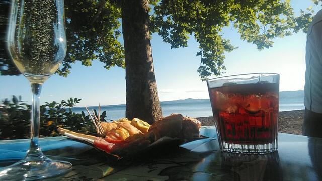 an der Strandbar geniessen wir danach einen Aperitivo