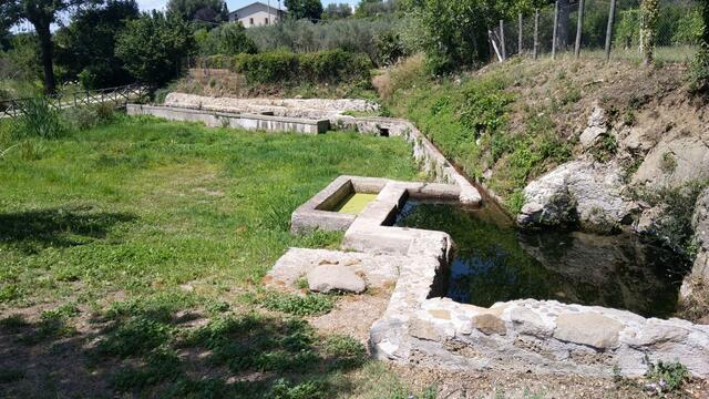 die römische Siedlung besass eine eigene Wasserquelle, bei der noch heute frisches und sauberes Wasser heraussprudelt