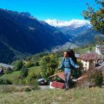 Franco bestaunt die Tessiner Bergwelt