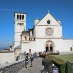 mit dem Bau der Basilika wurde im Juli 1228 begonnen, im Jahr der Heiligsprechung von Franziskus