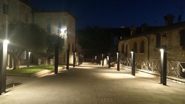 nach dem Abendessen schlendern wir durch die schöne Altstadt von Gubbio