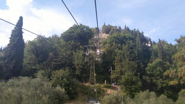 ...die uns hinauf zum Monte Ingino führt