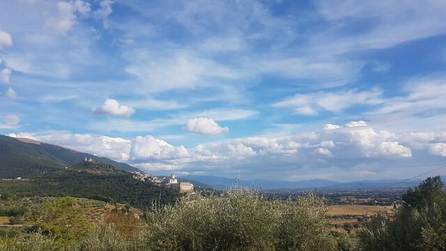 mit dem Auto fahren wir danach nach Assisi...