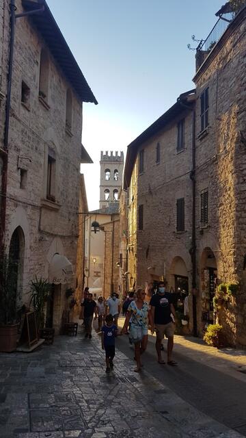 ein paar Schritte durch die Altstadt von Assisi, und wir erreichen unser Hotel dei Priori