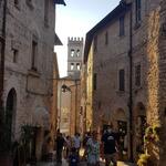 ein paar Schritte durch die Altstadt von Assisi, und wir erreichen unser Hotel dei Priori