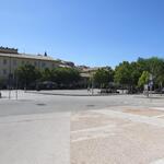 beim grossen Parkplatz von Trevi warten wir nach dem MIttagessen auf den Bus