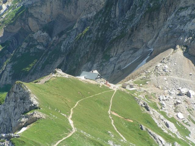 Ziel bald erreicht Berggasthaus Rotsteinpass 2120 m.ü.M.