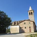 bei der Chiesa di San Pietro in Bazzano Superiore, erfrischen wir uns an einem Brunnen