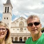 Erinnerungsfoto aufgenommen beim Dom von Spoleto