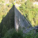 vor dem letzten Erdbeben führte die Via di San Francesco über diese Brücke