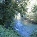 der kleine Fluss Nera kühlt die Umgebung auch ein bisschen