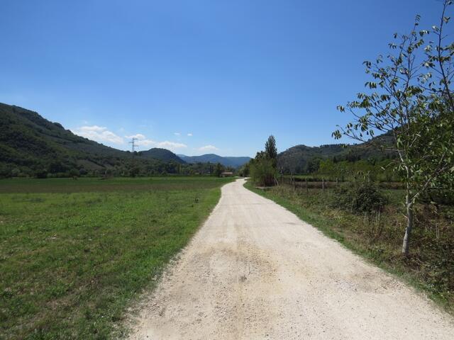 wir verlassen das kleine und schöne Dorf Precetto und machen uns auf dem Weg nach Arrone