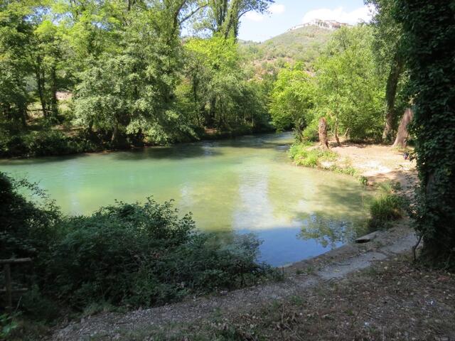 der kleine Fluss Nera begleitet uns weiterhin