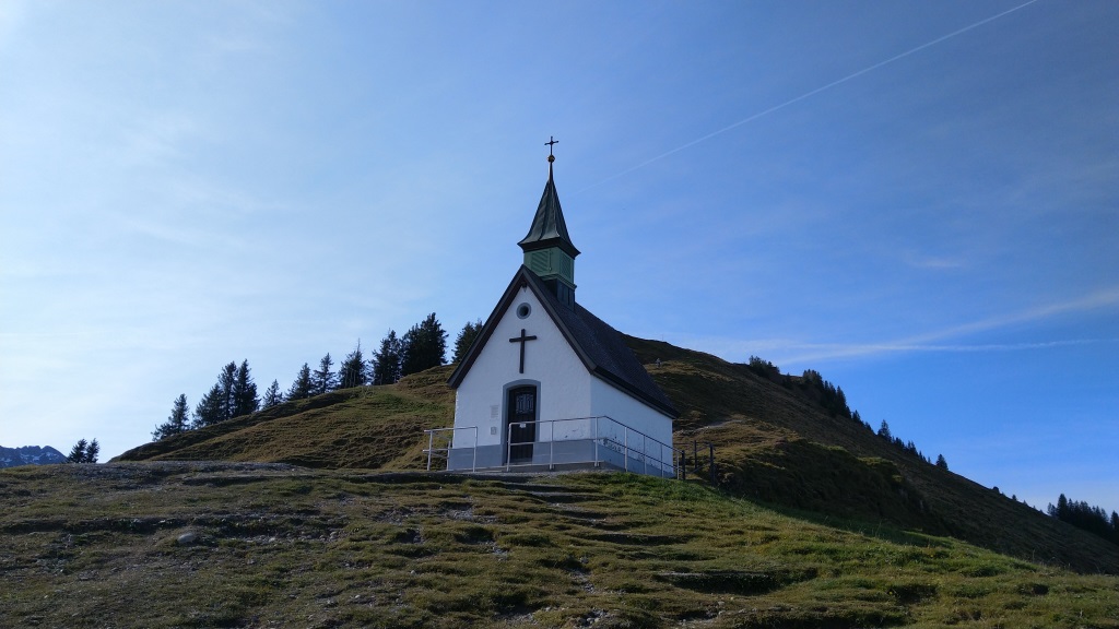 wir erreichen die sehr schön gelegene St.Jakob Kapelle