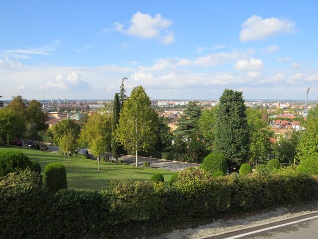 Blick auf die Ebene und Bologna