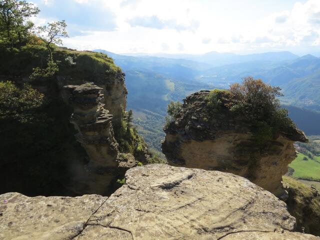 der Gipfel des Monte Adone ist zerfurcht und besitzt diverse Felssäulen